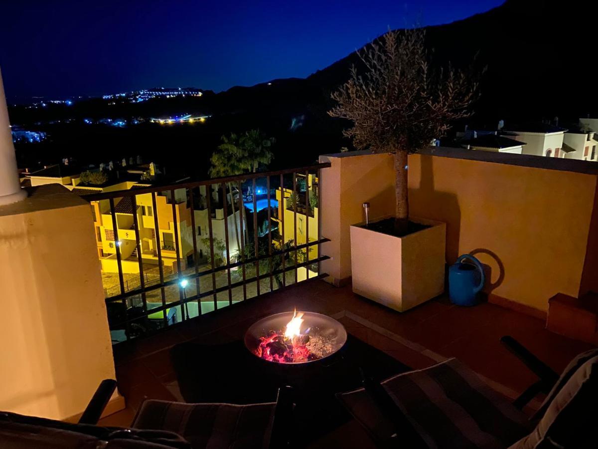 Huge Rooftop Solarium With See View - 3 Rooms Benahavís Extérieur photo